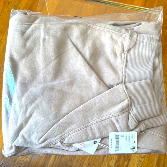 NWT $186 2-PIECE SET FP MOVEMENT X HATCH - Intercept Pullover & Sweatpant MEDIUM - Picture 11 of 12